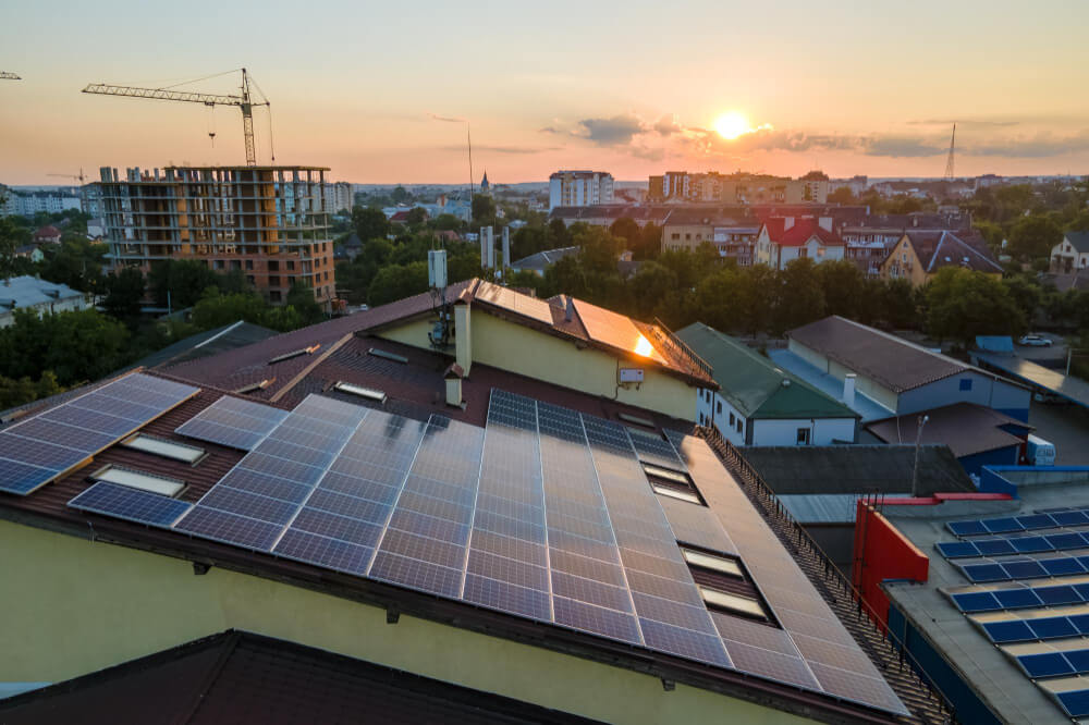 panneaux solaires et maison autonome