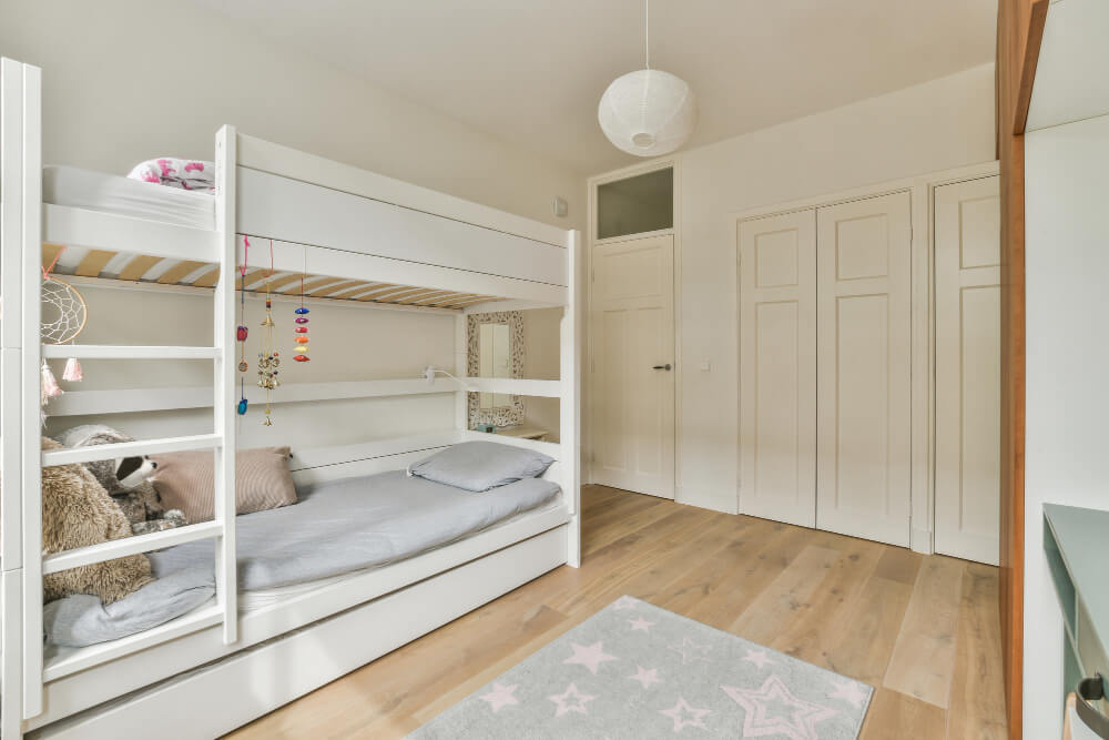 Lit superposé 3 places : une solution bien plus qu’originale 