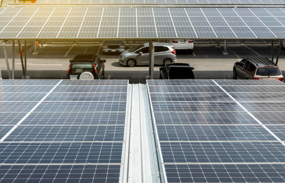 Pourquoi installer une ombrière photovoltaïque sur un parking de plus de 80 places ?