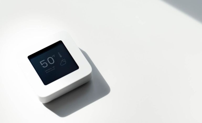 Découvrez les fonctionnalités du thermostat connecté 