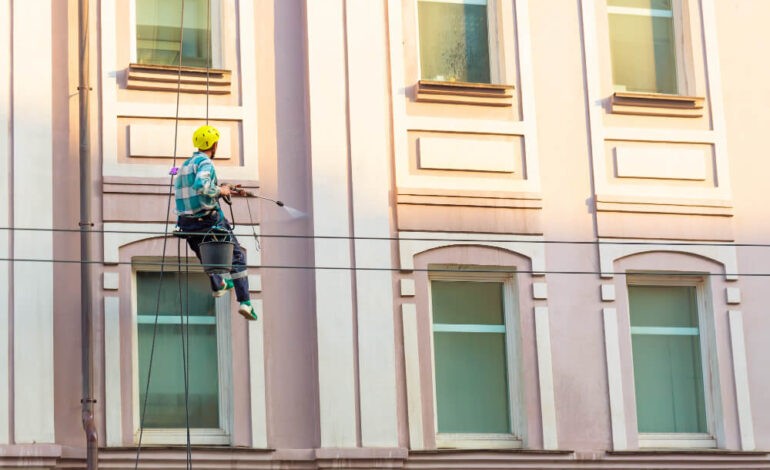  Pourquoi choisir une société de nettoyage pour votre toiture ou vos façades ? 