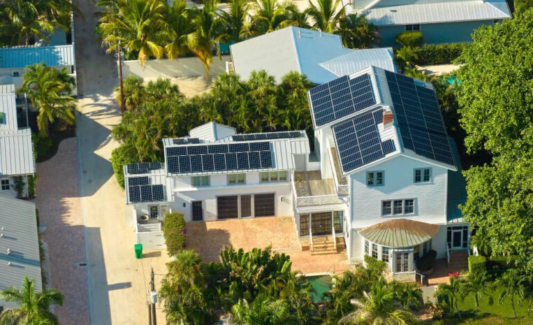 Rénovation énergétique : quels sont les pièges à éviter lors de l’installation de panneaux solaires photovoltaïques ? 